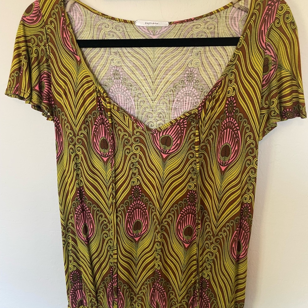 Soprano Vibrant Peacock Print Blouse